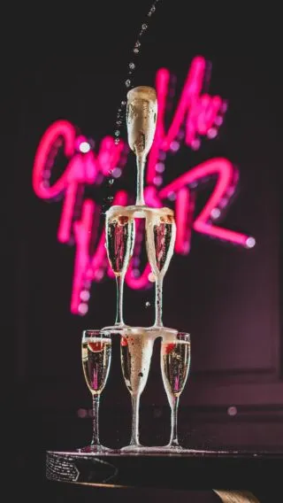 It’s opulent and glamorous ✨ Considered Tarshish as your next celebratory destination? Enquire with our team today for private hire. 

www.Tarshish.co.uk
or
Select ‘Reserve’ in bio
or
020 8881 6479 
Available from 12pm daily 

#GiveMeMor #LondonCocktails #Tarshish #NorthLondon #Centrallondon #Eastlondon #Westlondon #Cocktailbar #SouthLondon #Londoncocktailbars #mediterraneanrestaurantlondon #secretlondon #thingstodolondon #londonfoodblogger #londondiningexperiences